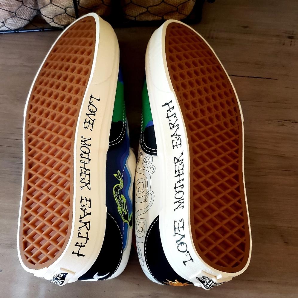 Vans Love Mother Earth Era Sneakers - Picture 5 of 8